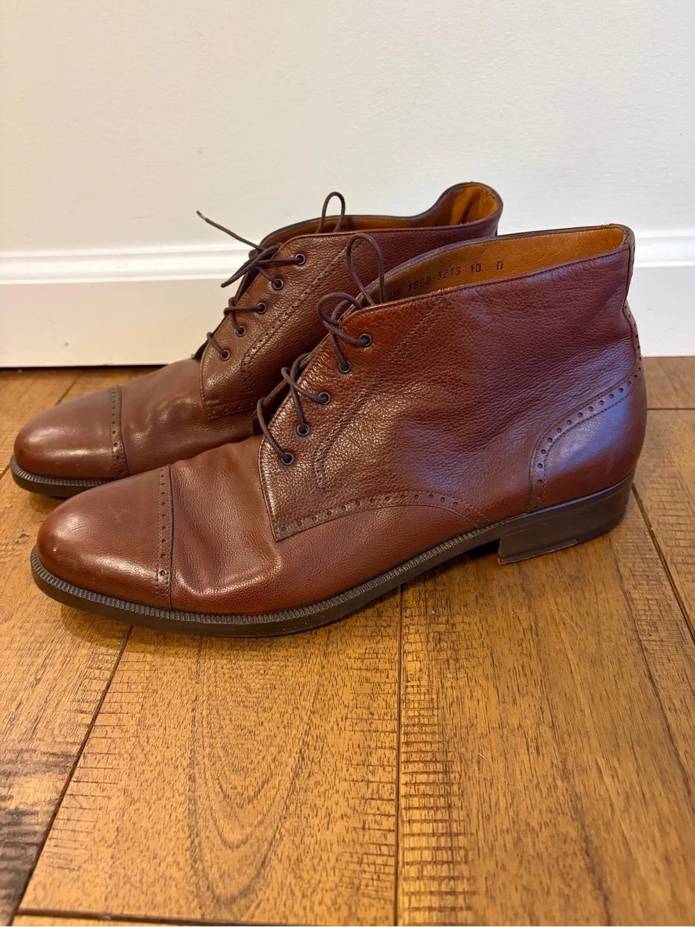 Vintage Salvatore Ferragamo Pebble Grain Leather Cap Toe Dress Boots Italy Sz 10